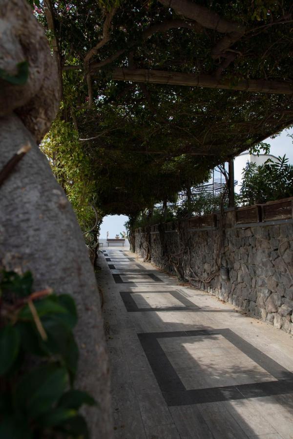 Hotel Loreley Serrara Fontana Dış mekan fotoğraf